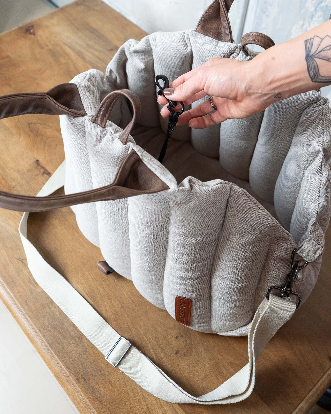 NEW YORK kutyahordozó táska, törtfehér