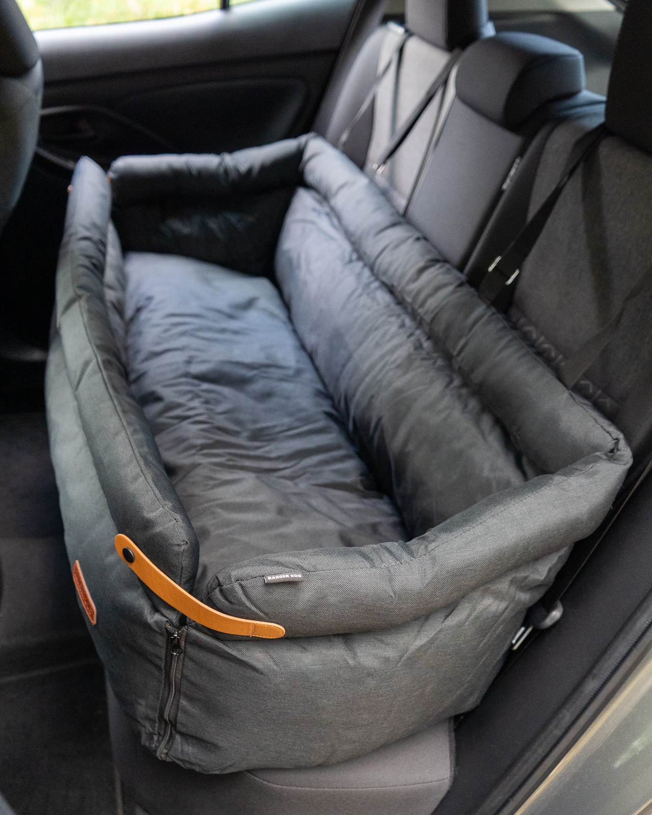 RIDER extra nagy kutya autósülés