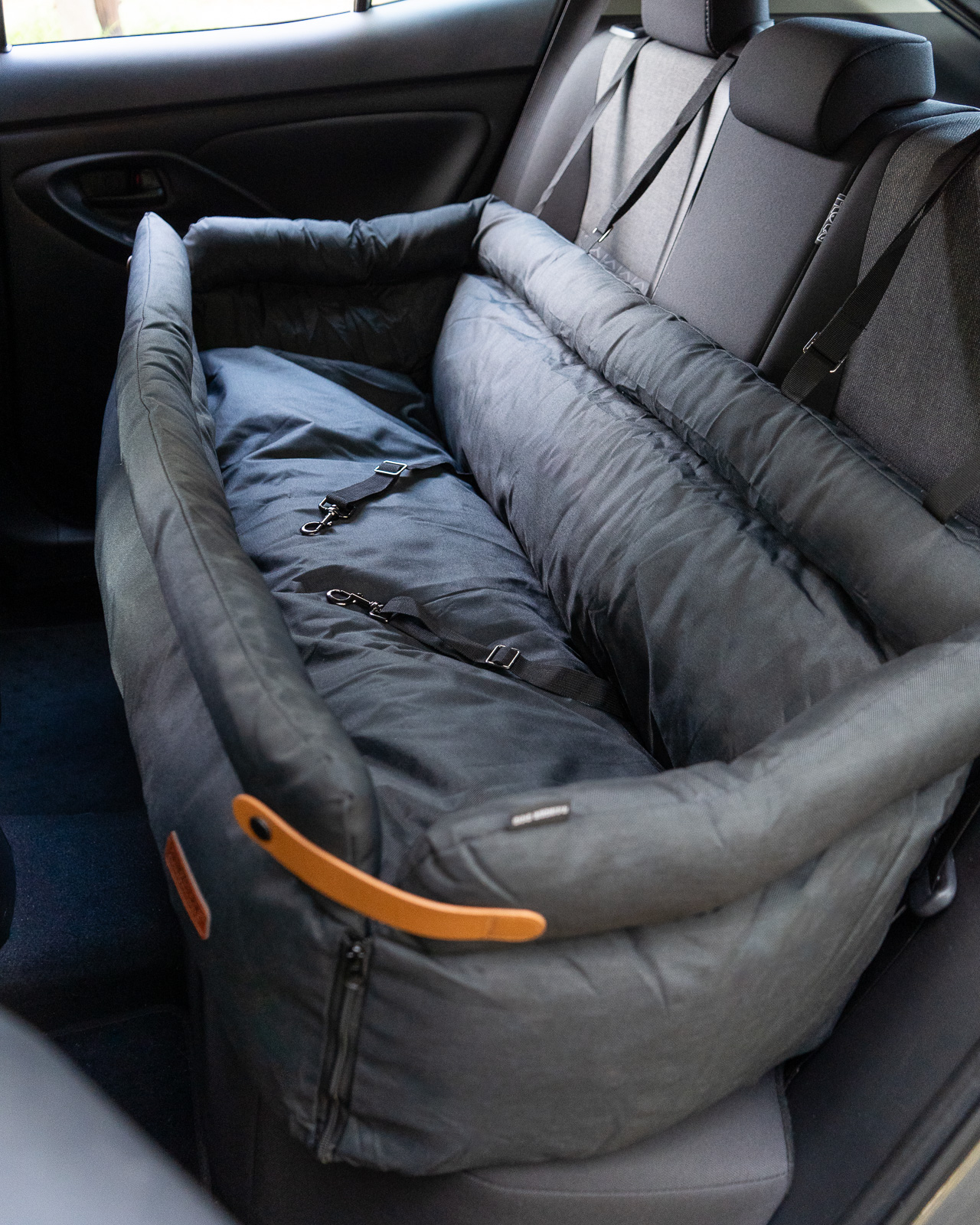 RIDER extra nagy kutya autósülés